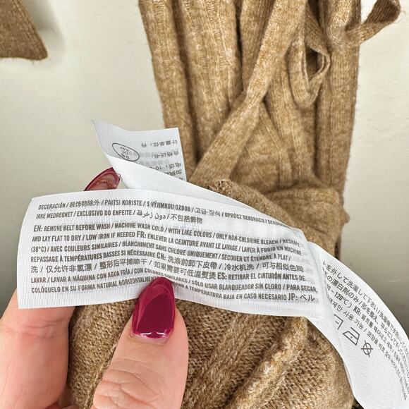 NWT Abercrombie and Fitch Cable Knit Long Sleeve V Neck Midi Sweater Dress Large - Picture 14 of 16